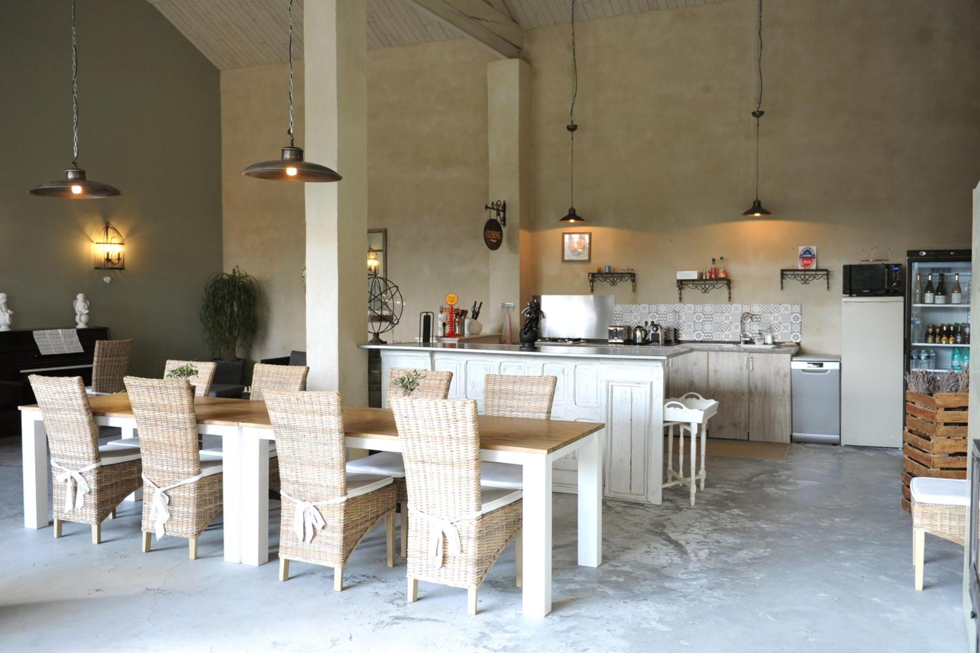 Le Mas Terre Des Anges Sarrians Exterior photo