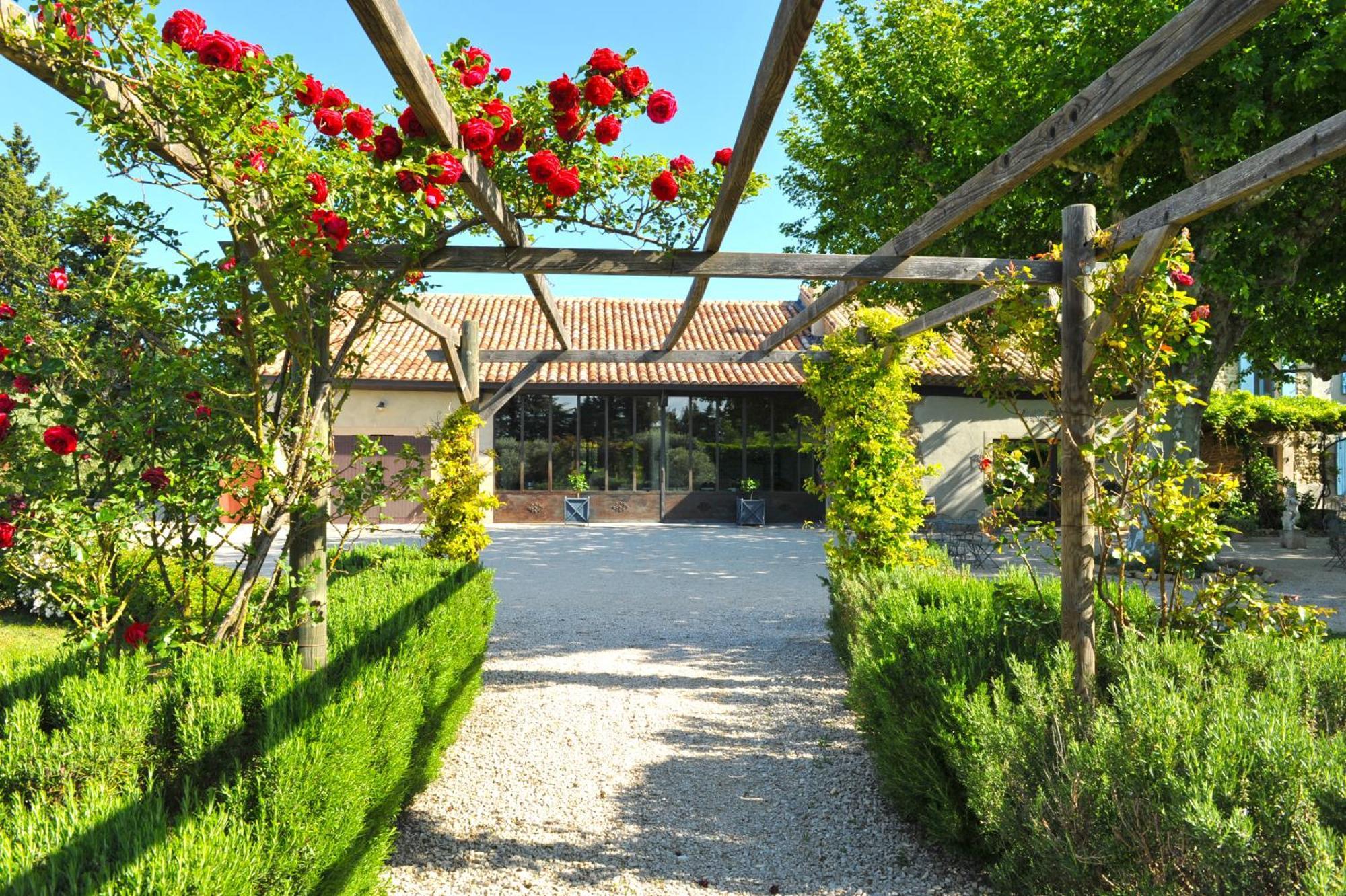 Le Mas Terre Des Anges Sarrians Exterior photo