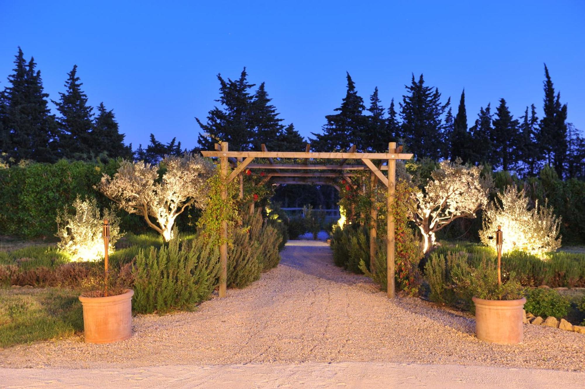 Le Mas Terre Des Anges Sarrians Exterior photo