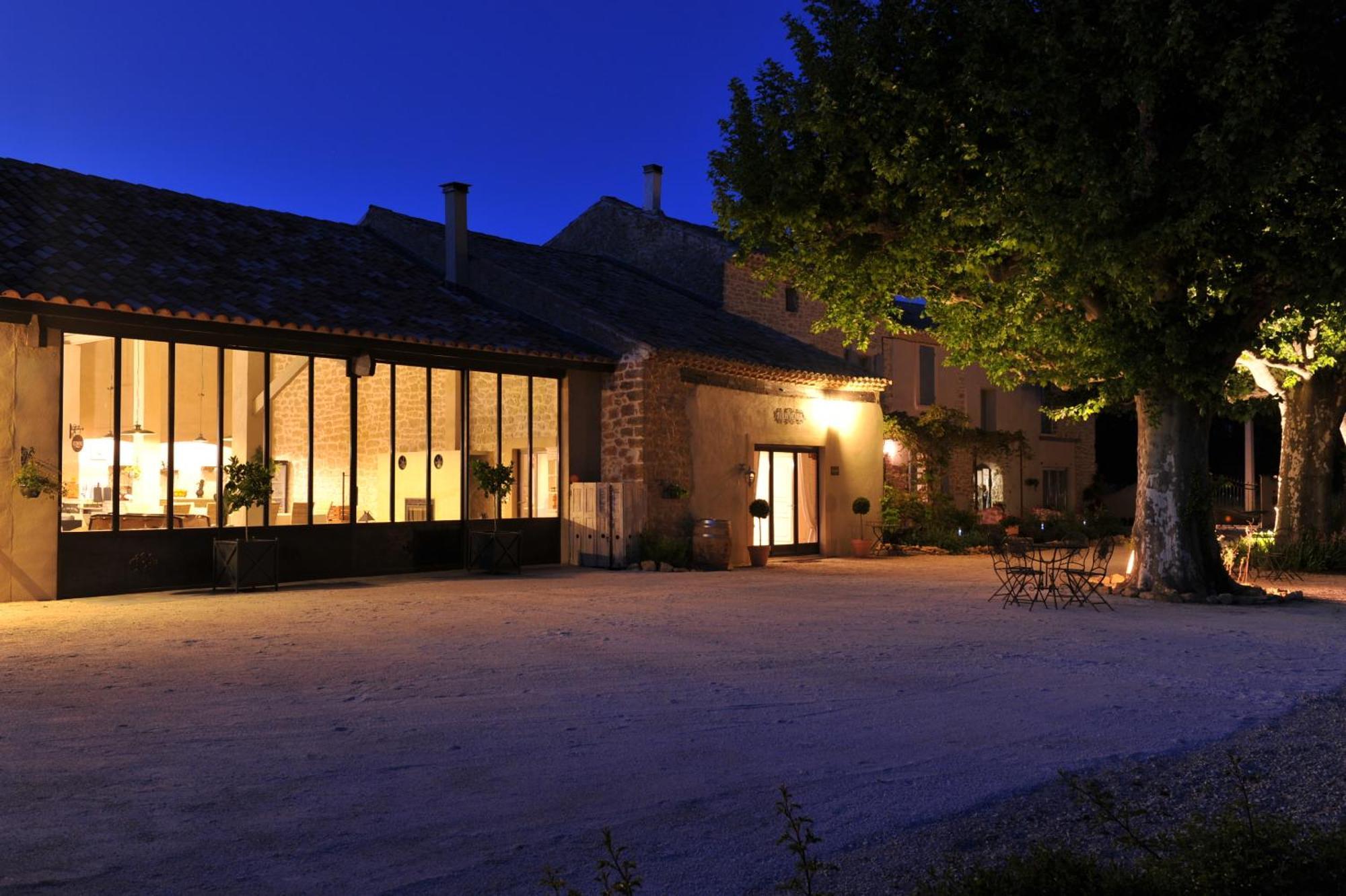 Le Mas Terre Des Anges Sarrians Exterior photo