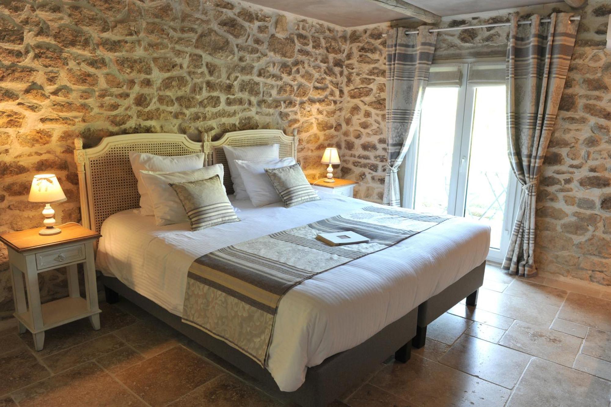 Le Mas Terre Des Anges Sarrians Room photo