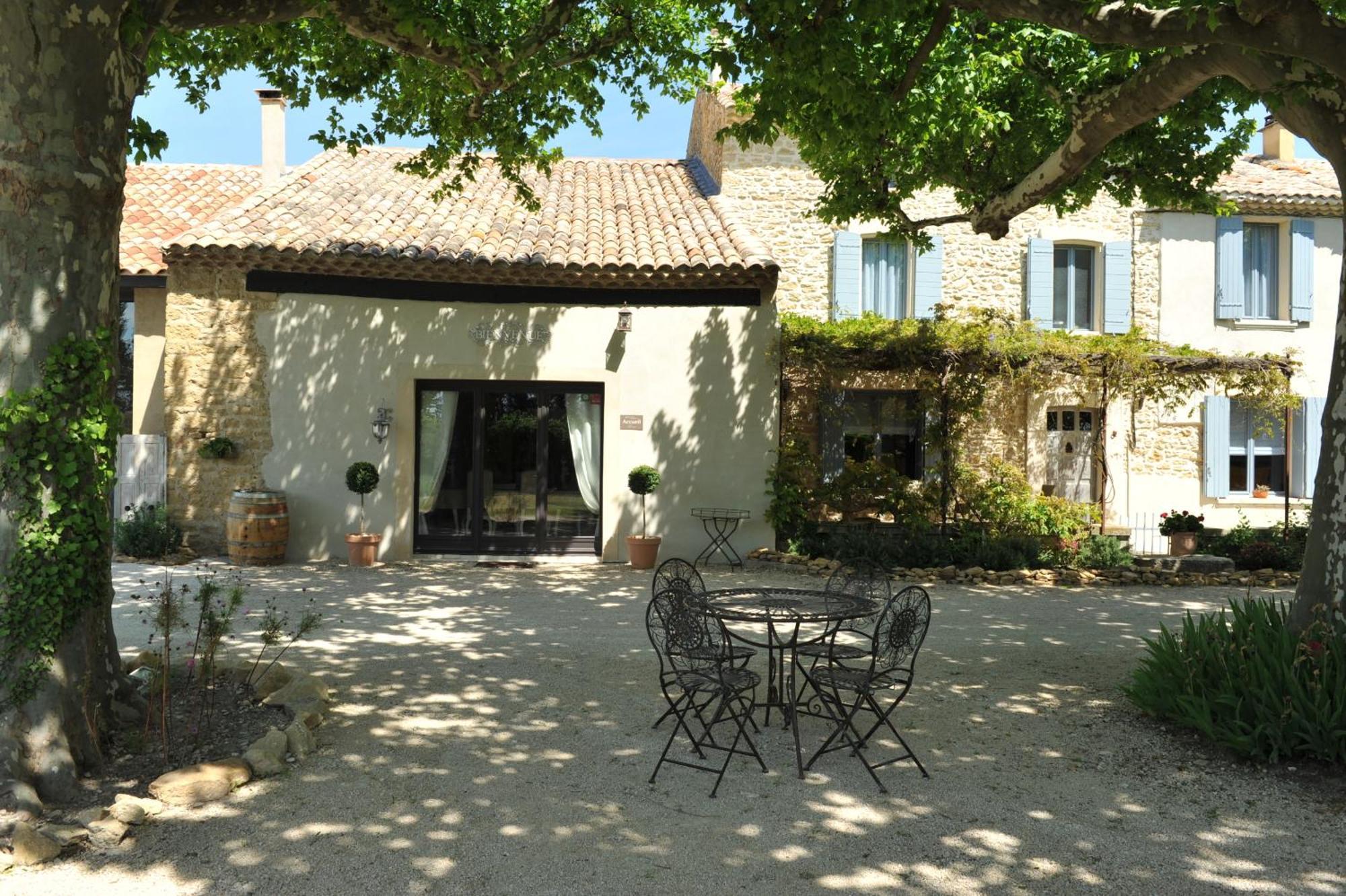 Le Mas Terre Des Anges Sarrians Exterior photo